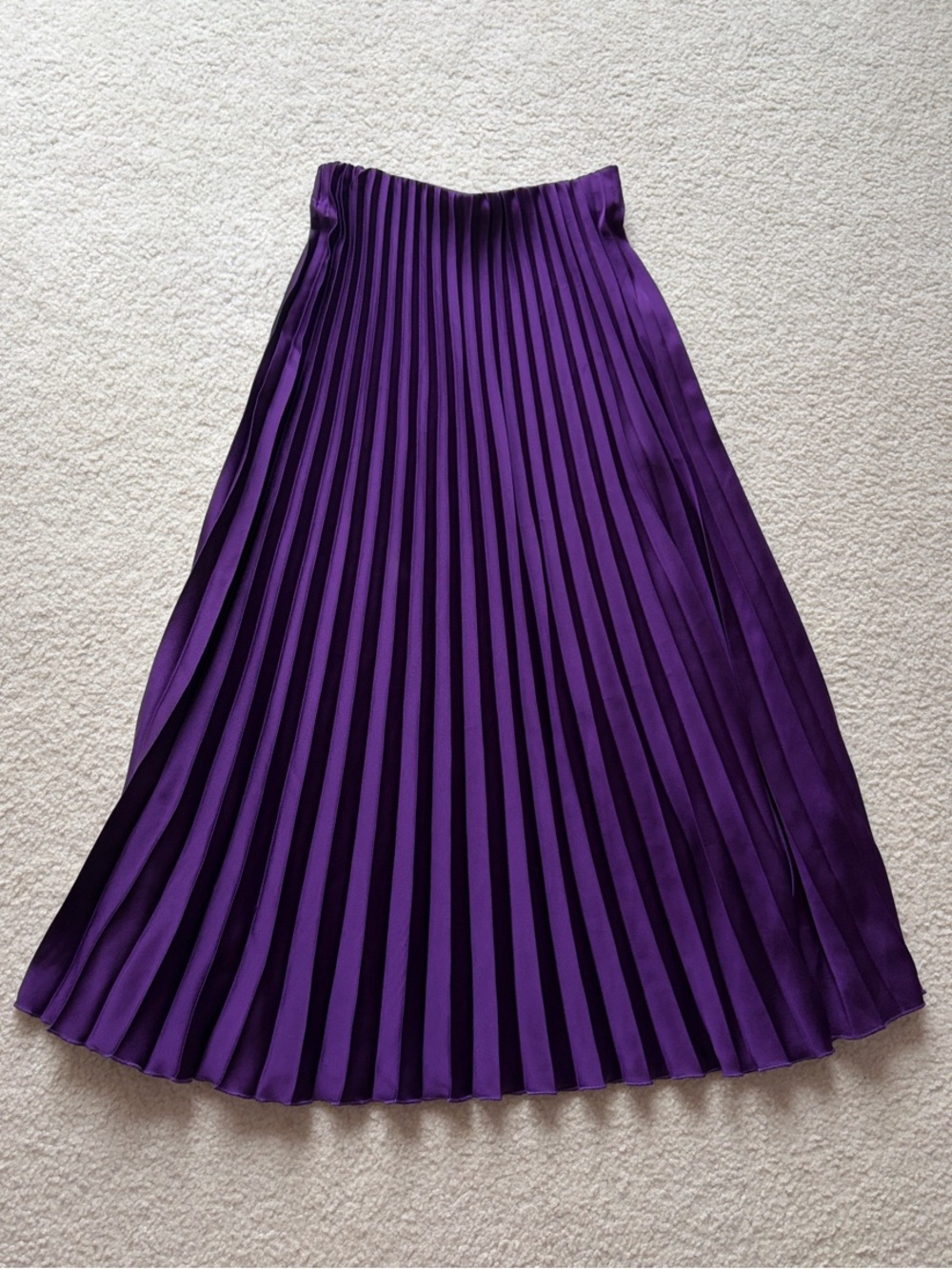 Gorgeous Zara XS Deep Purple Pleated Midi Skirt